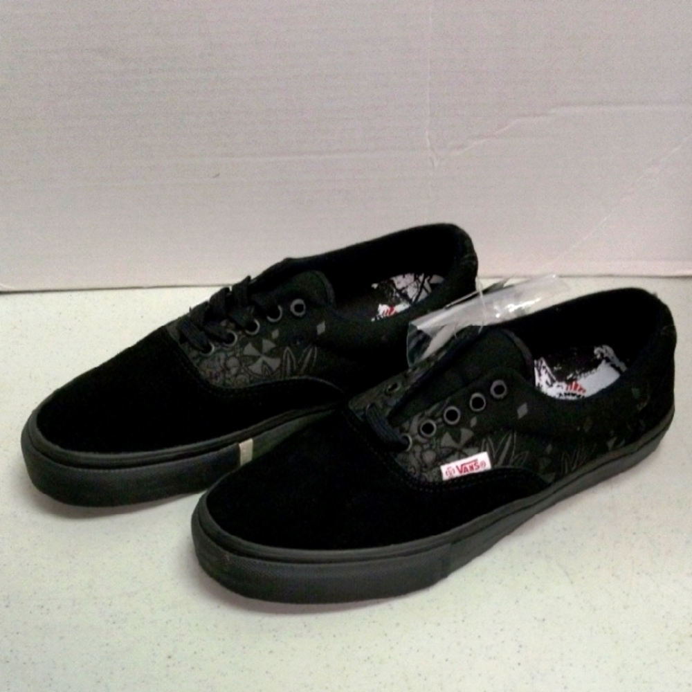 Vans Era Pro Independent collab all black